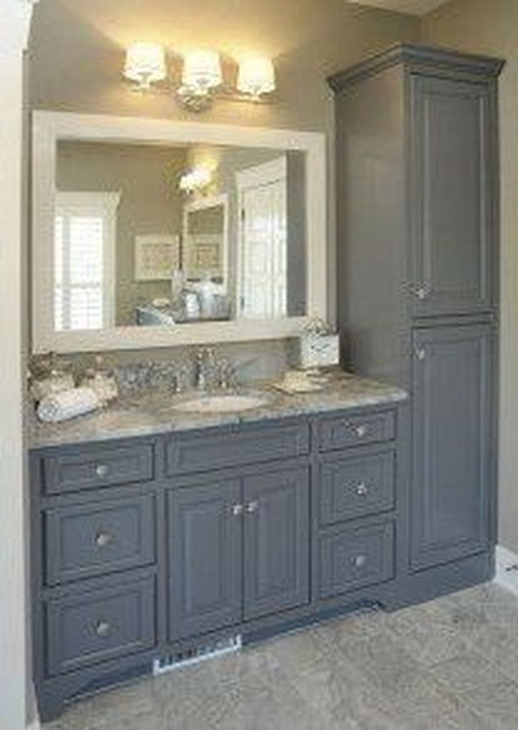 Popular Traditional Small Bathroom Decor Ideas To Try Asap 02