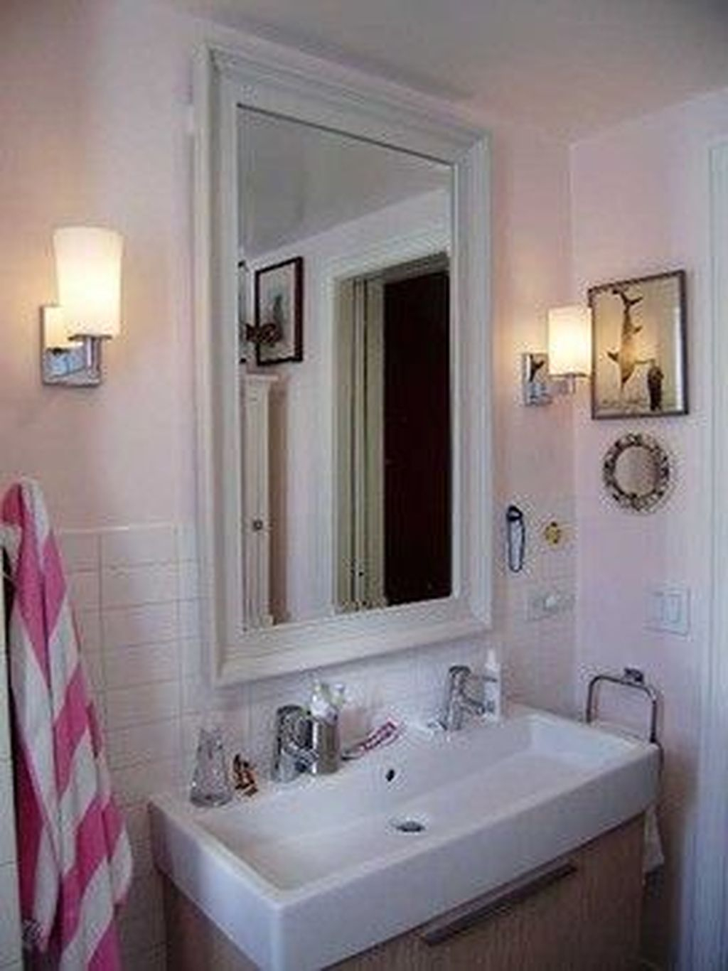 Popular Traditional Small Bathroom Decor Ideas To Try Asap 28