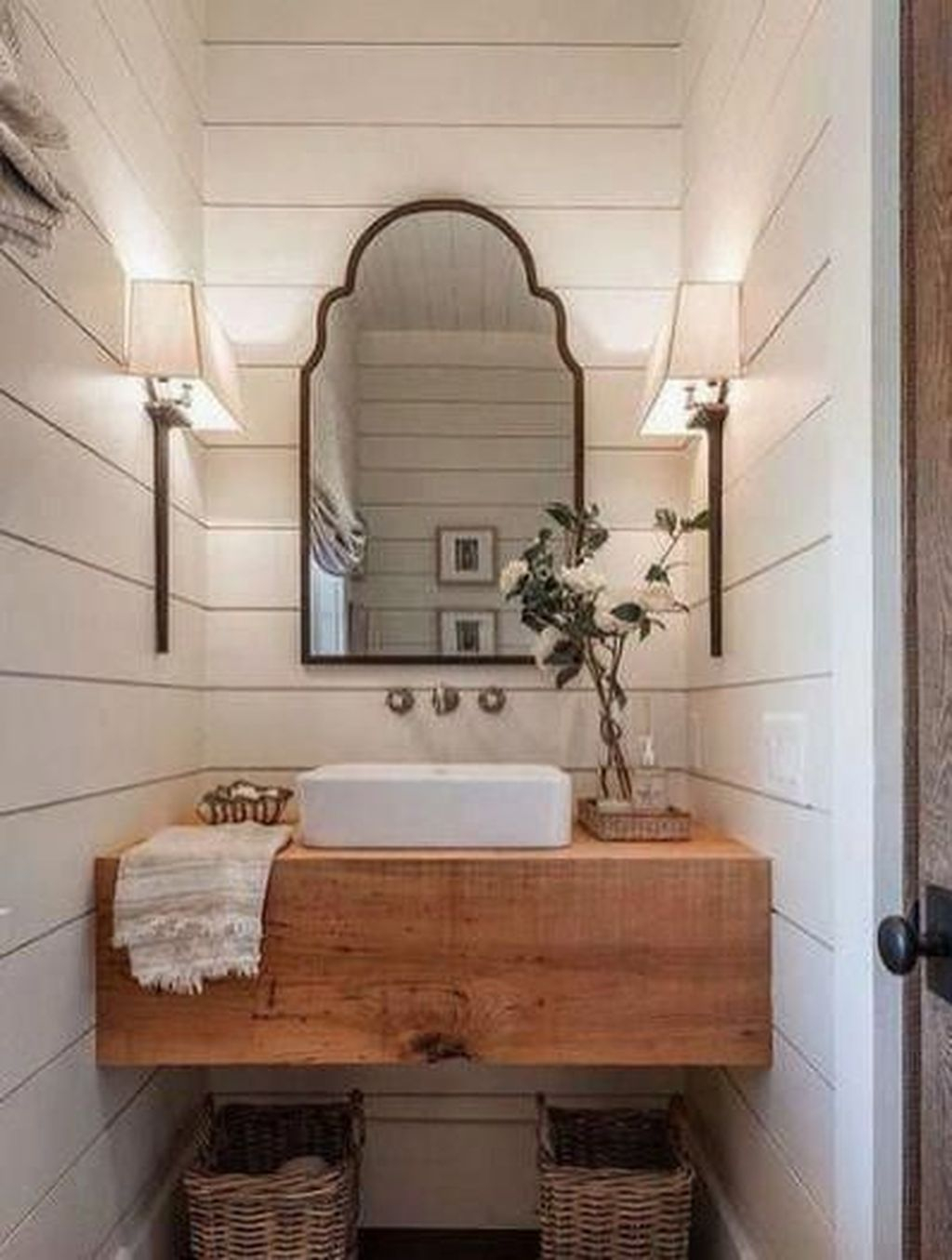 Popular Traditional Small Bathroom Decor Ideas To Try Asap 30