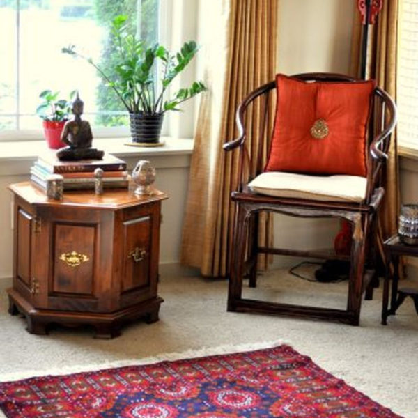 Stunning Traditional Indian Carpet Designs Ideas For Living Room To Try 16