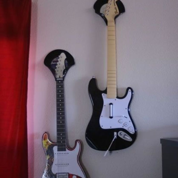 Dreamy Racks Design Ideas From Recycle Old Guitars To Try Asap 14