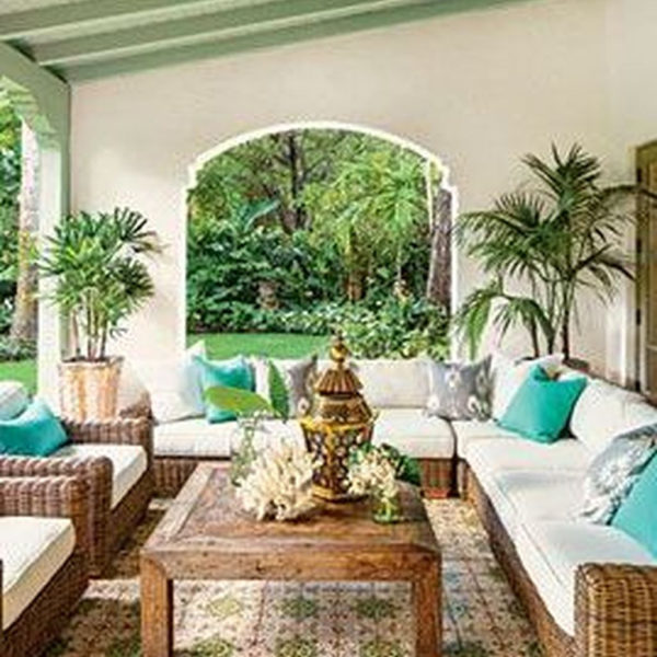 Enjoying Mediterranean Style Design Ideas For Your Home Décor 16