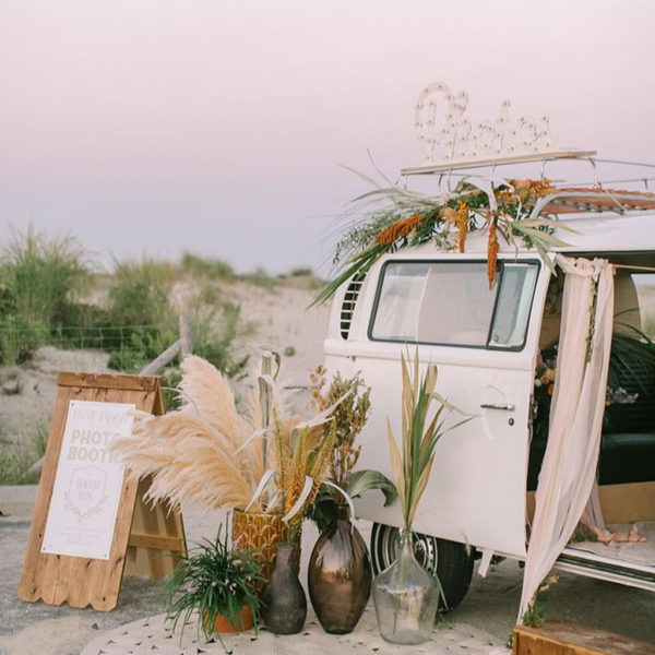 Gorgeous Wedding Theme Ideas With Vw Car Party To Have Right Now 30