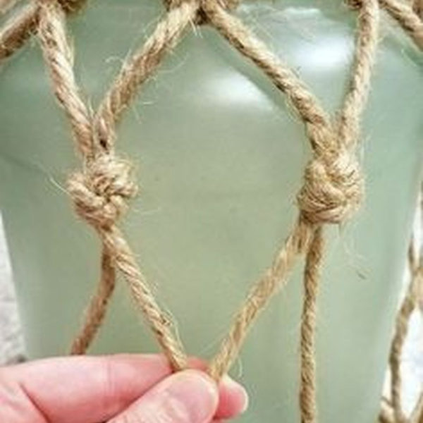 Newest Coastal Decorating Ideas With Rope Crafts To Try Right Now 24