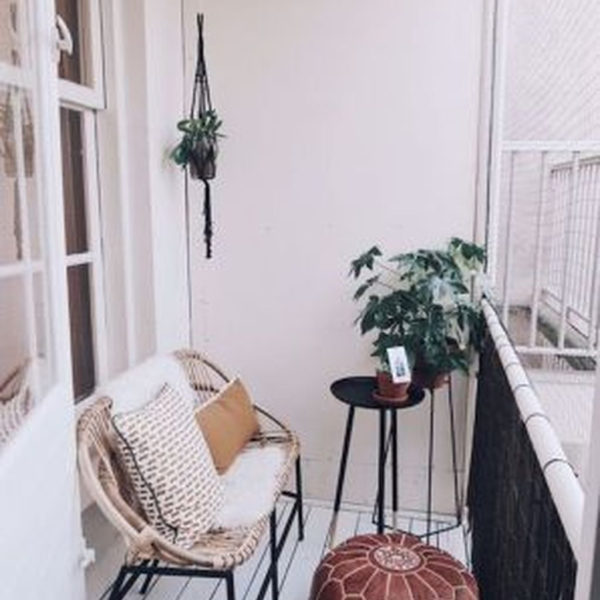 Relaxing Tiny Balcony Decor Ideas To Try This Month 07