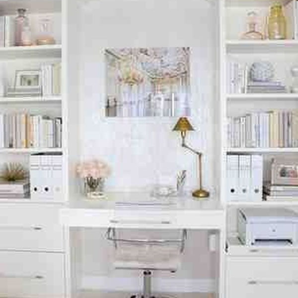 Captivating Girl Workspace Design Ideas That Looks So Cute 18