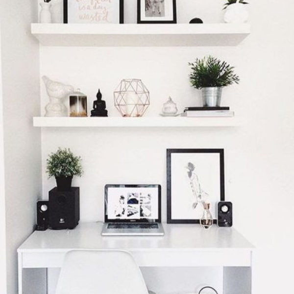 Captivating Girl Workspace Design Ideas That Looks So Cute 21