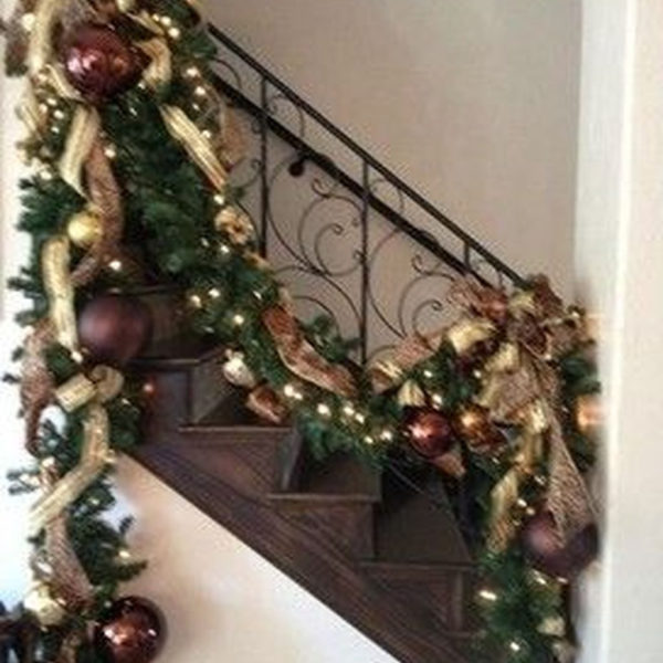 Charming Winter Staircase Design Ideas With Banister Ornaments To Try Asap 09