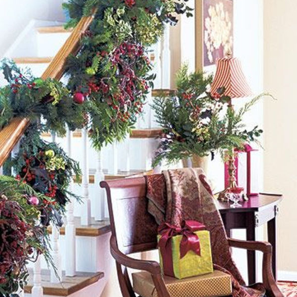 Charming Winter Staircase Design Ideas With Banister Ornaments To Try Asap 19