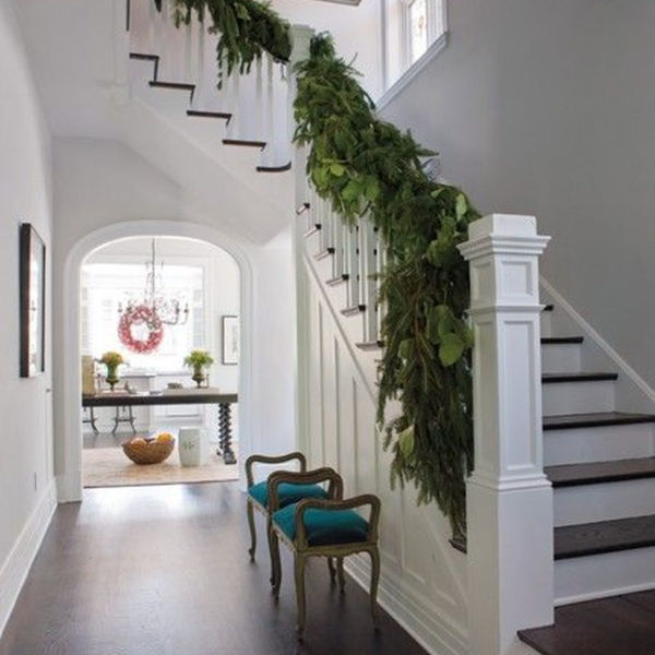 Charming Winter Staircase Design Ideas With Banister Ornaments To Try Asap 26