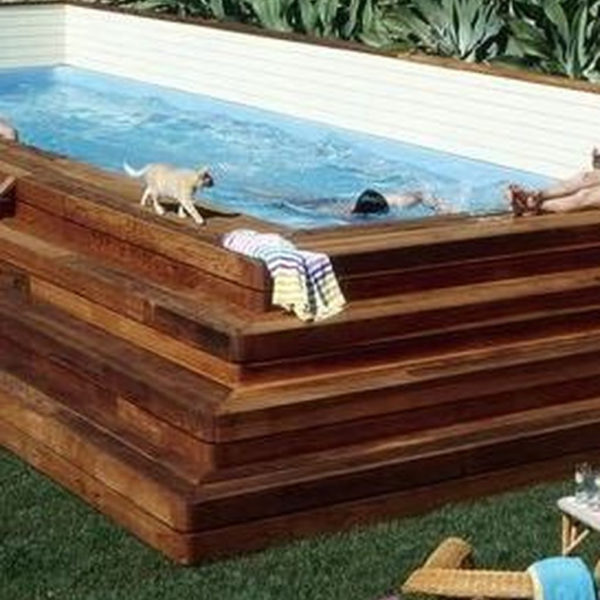 Chic Rolling Deck Design Ideas For Your Pools That You Need To Try 15