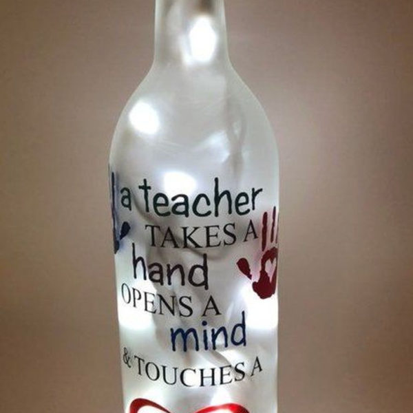 Fascinating Diy Wine Bottle Design Ideas That You Will Like It 20