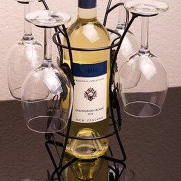 Fascinating Diy Wine Bottle Design Ideas That You Will Like It 43