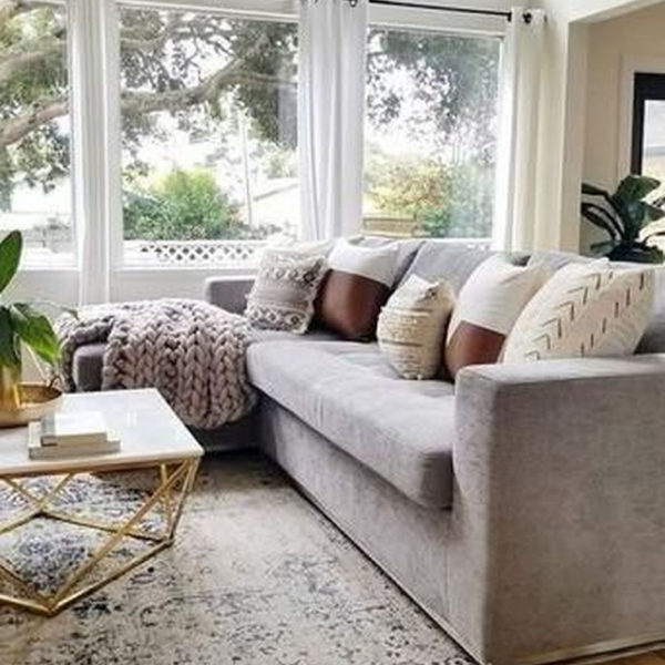 Graceful Living Room Design Ideas That You Need To Try 28