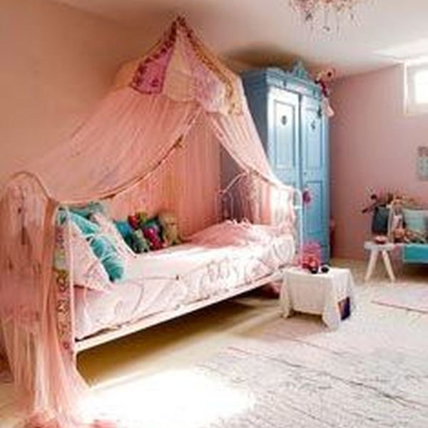 Perfect Kids Room Design Ideas That Suitable For Two Generations 08