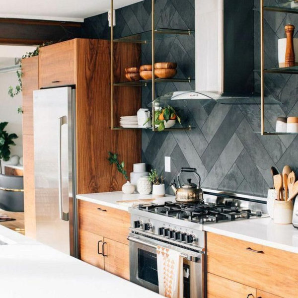 Extraordinary Black Backsplash Kitchen Design Ideas That You Should Try 35