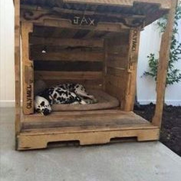 Interesting Outdoor Dog Houses Design Ideas For Pet Lovers 01