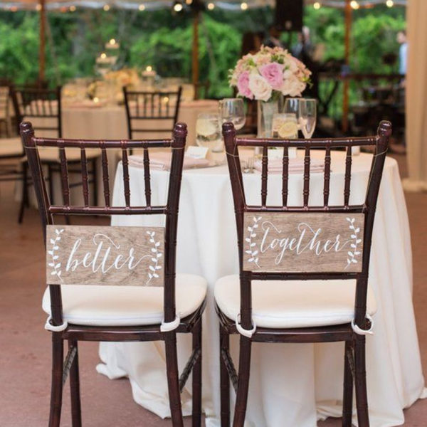 Magnificient Outdoor Wedding Chairs Ideas That Suitable For Couple 17