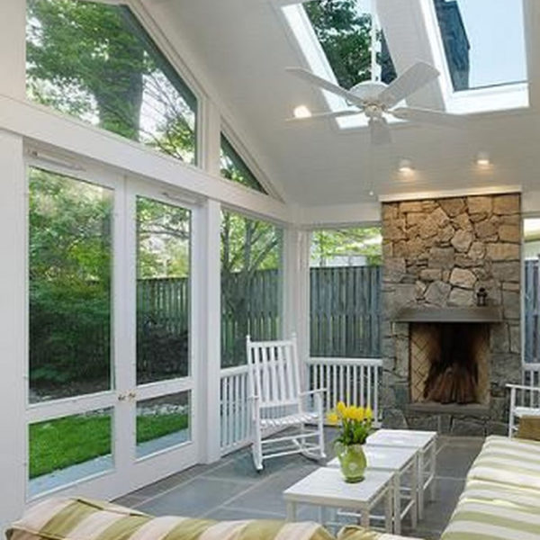 Perfect White Sunroom Design Ideas That Look So Awesome 07