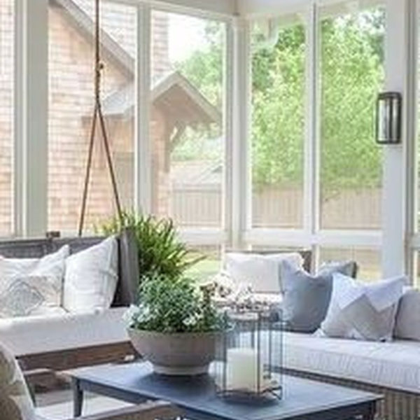Perfect White Sunroom Design Ideas That Look So Awesome 11