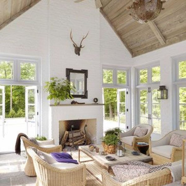 Perfect White Sunroom Design Ideas That Look So Awesome 29
