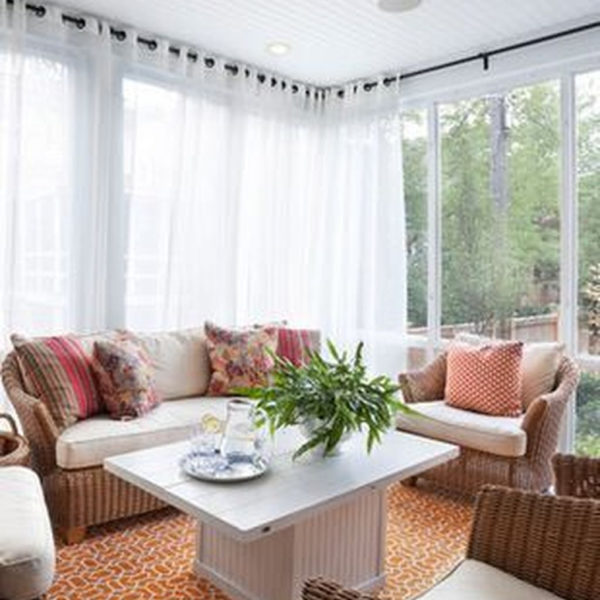 Perfect White Sunroom Design Ideas That Look So Awesome 30